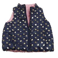 Tmavomodrá šusťáková zateplená oboustranná vesta se srdíčky Mothercare