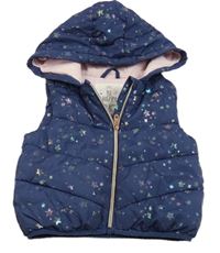 Tmavomodrá prošívaná šusťáková zateplená vesta s hvězdičkami a kapucí F&F
