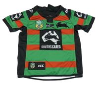 Zeleno-červeno-černé pruhované sportovní tričko s výšivkami 