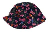 Tmavomodrý květovaný klobouk 
