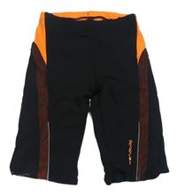 Černo-oranžové nohavičkové plavky 