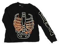Černé triko s kostlivcem Lupilu