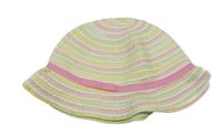 Bílo-barevný pruhovaný slaměný klobouk