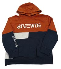 Rezavo-tmavomodrá mikina s nápisem a kapucí C&A