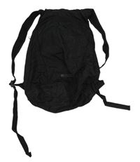 Černý lehký šusťákový batoh s logem Mountain Warehouse