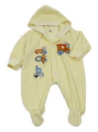 Žlutá plyšová kombinéza s vlaky a kapucí 