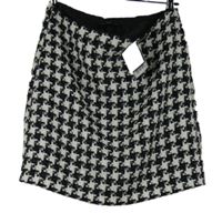 Nové - Dámská černo-bílá vzorovaná třpytivá pletená sukně F&F