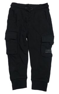 Černé cargo tepláky F&F