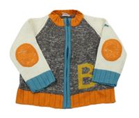 Tmavošedo-smetanový propínací svetr s písmenem