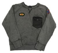 Šedá mikina s kapsou a cvočky 