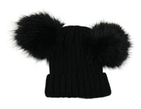 Černá pletená čepice s bambulemi 