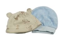 2x čepice - světlemodrá sametová + béžová s obrázky 