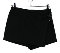 Dámská černá skort sukně se sponou 