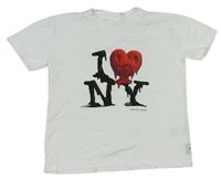 Bílé tričko s nápisem a srdcem
