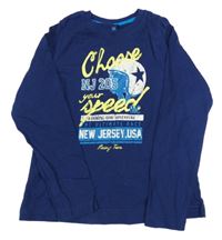 Tmavomodré triko s nápisy Lupilu 