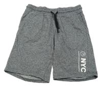 Šedo-černé melírované teplákové kraťasy s nápisem C&A