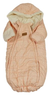 Růžový šusťákový zimní fusak do autosedačky s vločkami a kapucí