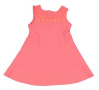 Neonově růžové šaty s 3D kvítky Matalan