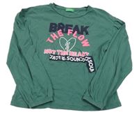 Zelené triko s nápisy a srdcem Benetton