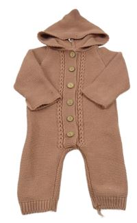 Starorůžová pletená vzorovaná kombinéza s kapucí 