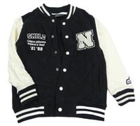 Černo-bílá baseballová mikina s písmenkem a nápisy a pruhy Next