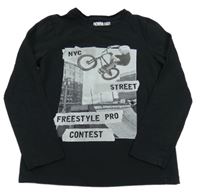 Černé triko s kolem a nápisy C&A