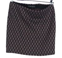Dámská černo-červená vzorovaná sukně Primark 