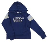 Tmavomodrá mikina s nápisem a kapucí L&D