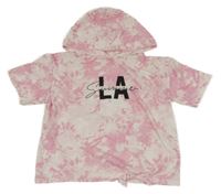 Růžovo-bílé batikované crop tričko s písmenky a nápisem a uzlem a kapucí C&A