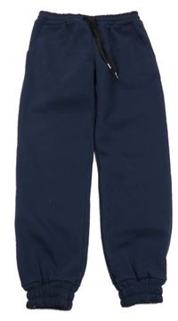 Tmavomodré tepláky