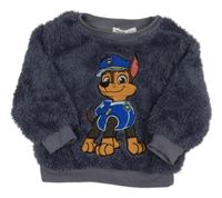 Tmavomodrá chlupatá mikina s Chasem Sinsay