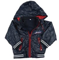 Tmavomodrá šusťáková jarní bunda s kapucí s nápisem 