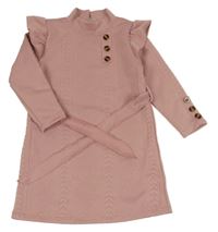 Starorůžové vzorované šaty s volánky a páskem 