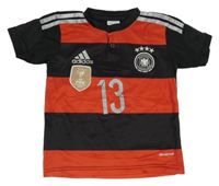 Černo-červené pruhované funkční fotbalové tričko Deutscher a číslem Adidas