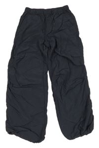 Tmavošedé šusťákové kalhoty H&M