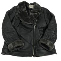 Černý koženkový zateplený křivák Zara