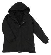 Černá šusťáková zateplená parka s kapucí Dunnes