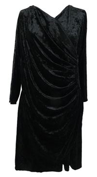 Dámské černé sametové šaty s řasením 