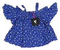 Modré crop tričko s květinami a volány