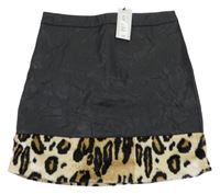 Nové - Černá koženková sukně s kožešinou River Island