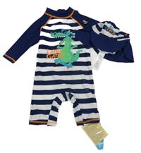 Nové - 2set -  Tmavomodro-bílý pruhovaný UV overal s krokodýlem + kšiltovka 