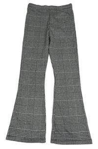 Černo-bílé kostkované flare kalhoty Nutmeg