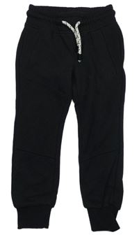 Černé žebrované tepláky dopodopo