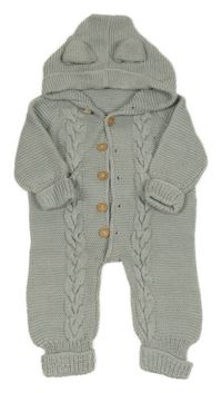 Šedá pletená kombinéza s kapucí