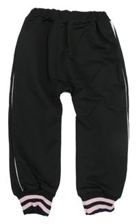 Černé sportovní tepláky 