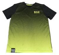 Černo-zelené sportovní tričko s číslem C&A