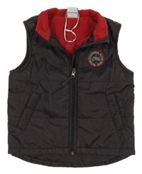 Černá šusťáková zateplená vesta s nášivkou Papagino