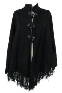 Dámské černé svetrové pončo s třásněmi 