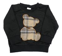 Černá mikina s kostkovaným medvědem