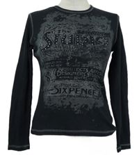 Dámské černé triko s potiskem a cvočky